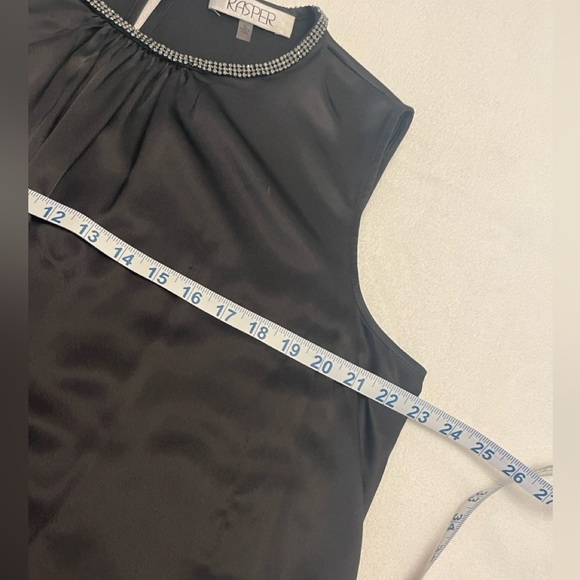 Kasper gorgeous rhinestone top NWOT - Picture 3 of 3